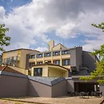 贾尼体育酒店