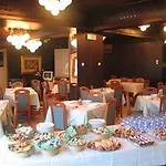 贾尼体育酒店 3*